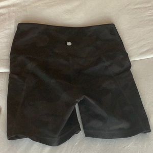 camo print biker shorts!